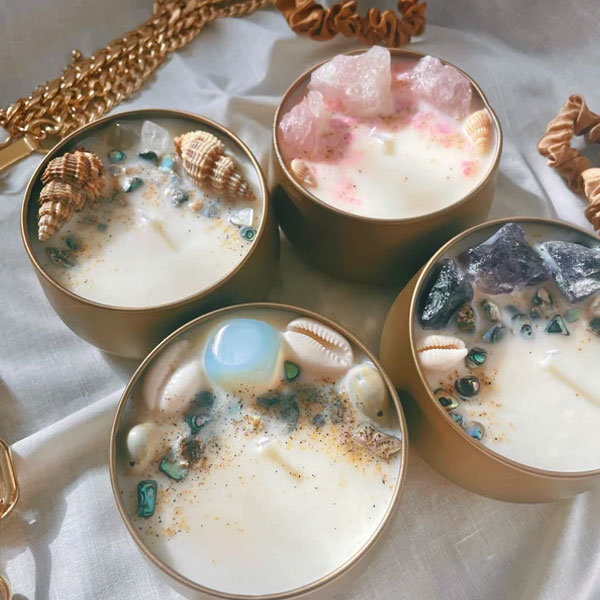 Candles with Crystals Essential Oil