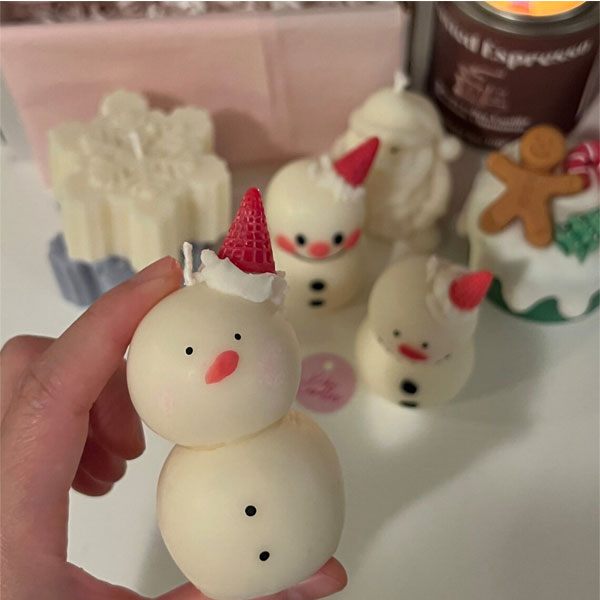 Snowman Candle