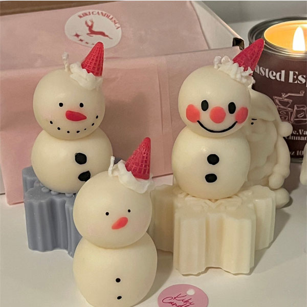 Snowman Candle